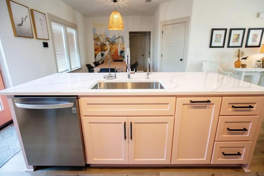 Coral Reef - Brand New Build, Pet Friendly, Private Pool! Sleeps 9! Villa Panama City Beach Eksteriør billede